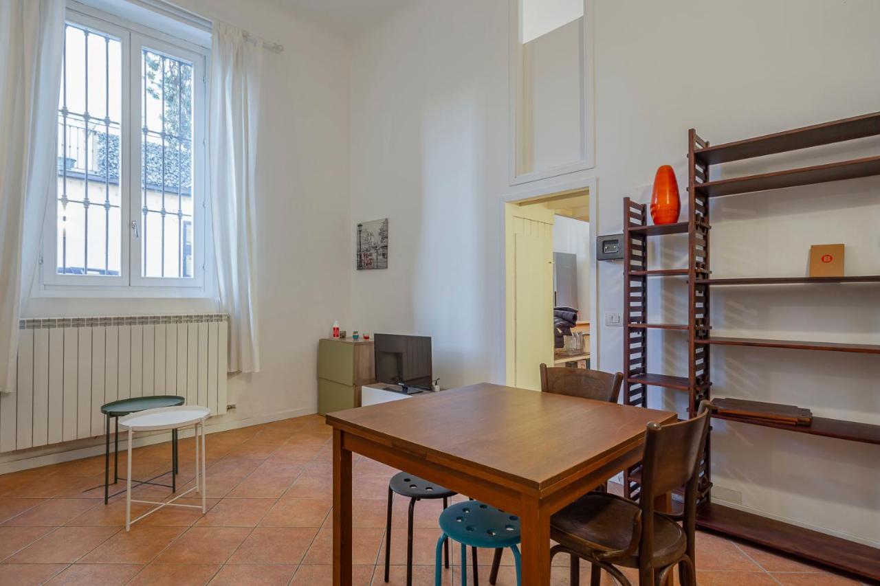 Flat In Isola De Castillia 22 Milaan Buitenkant foto