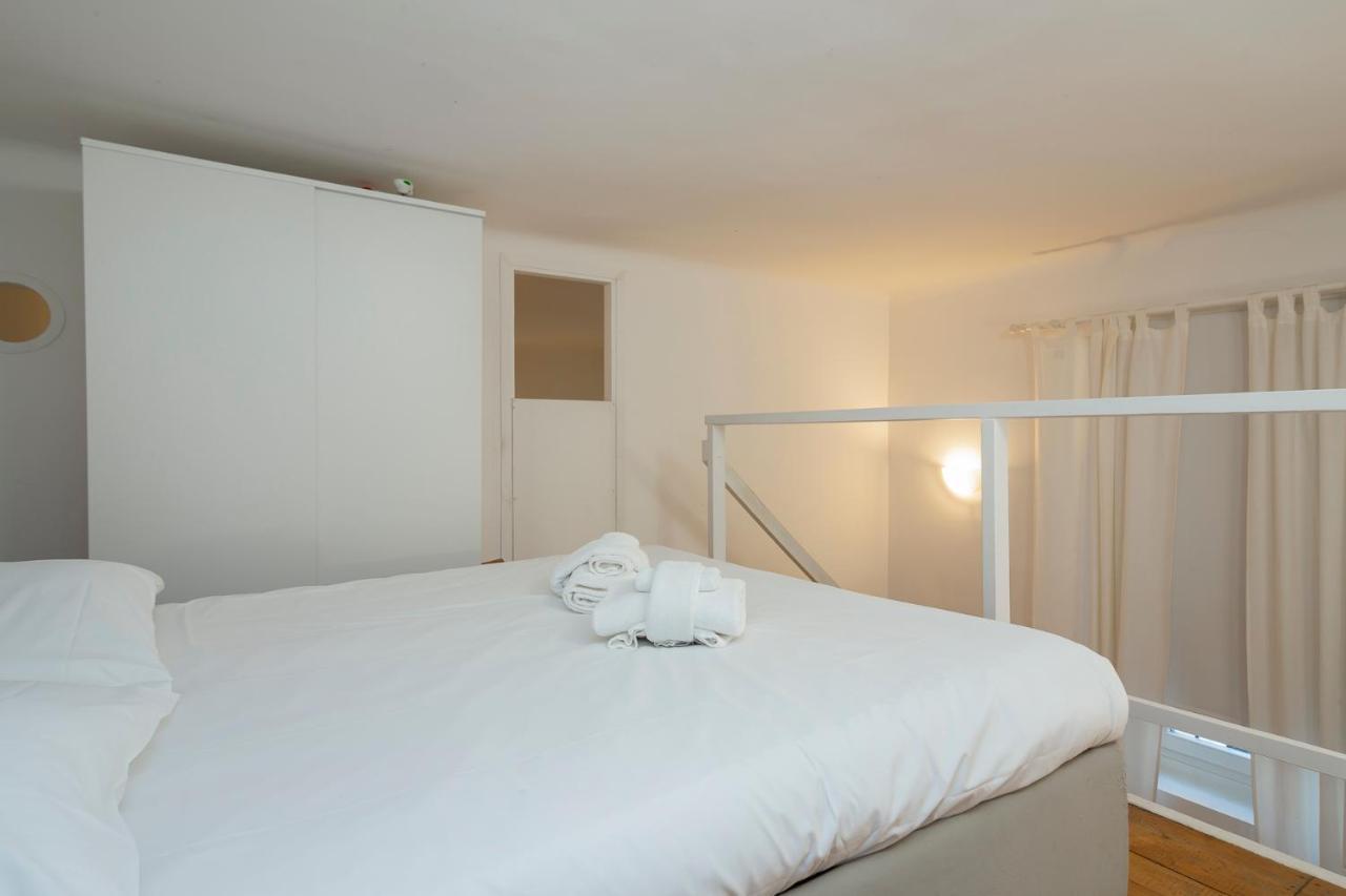 Flat In Isola De Castillia 22 Milaan Buitenkant foto