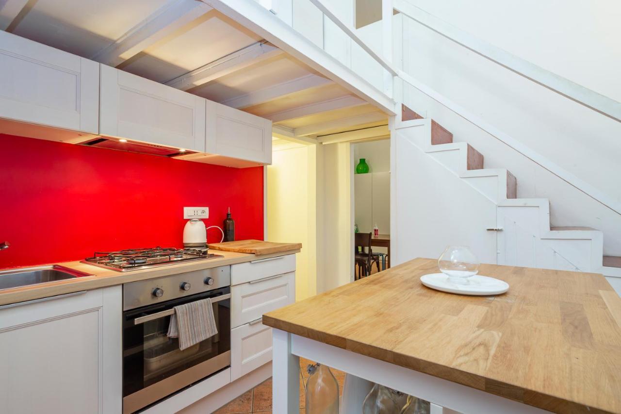 Flat In Isola De Castillia 22 Milaan Buitenkant foto