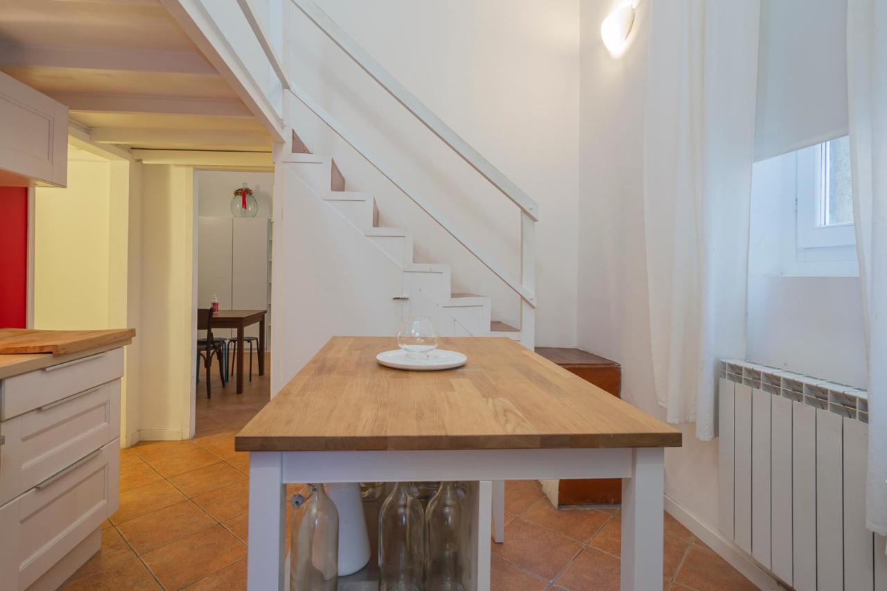 Flat In Isola De Castillia 22 Milaan Buitenkant foto