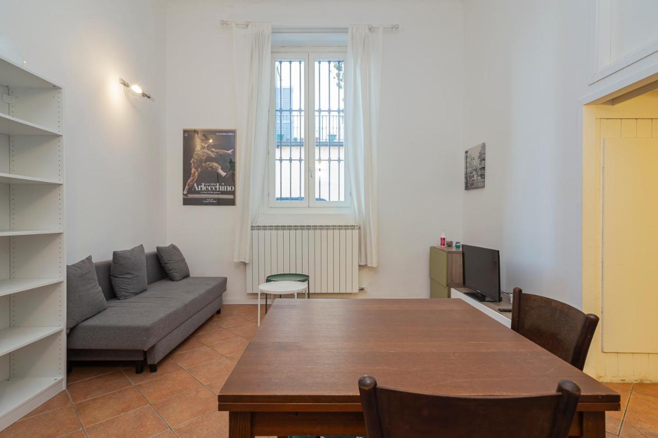 Flat In Isola De Castillia 22 Milaan Buitenkant foto