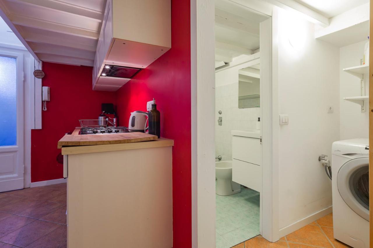 Flat In Isola De Castillia 22 Milaan Buitenkant foto