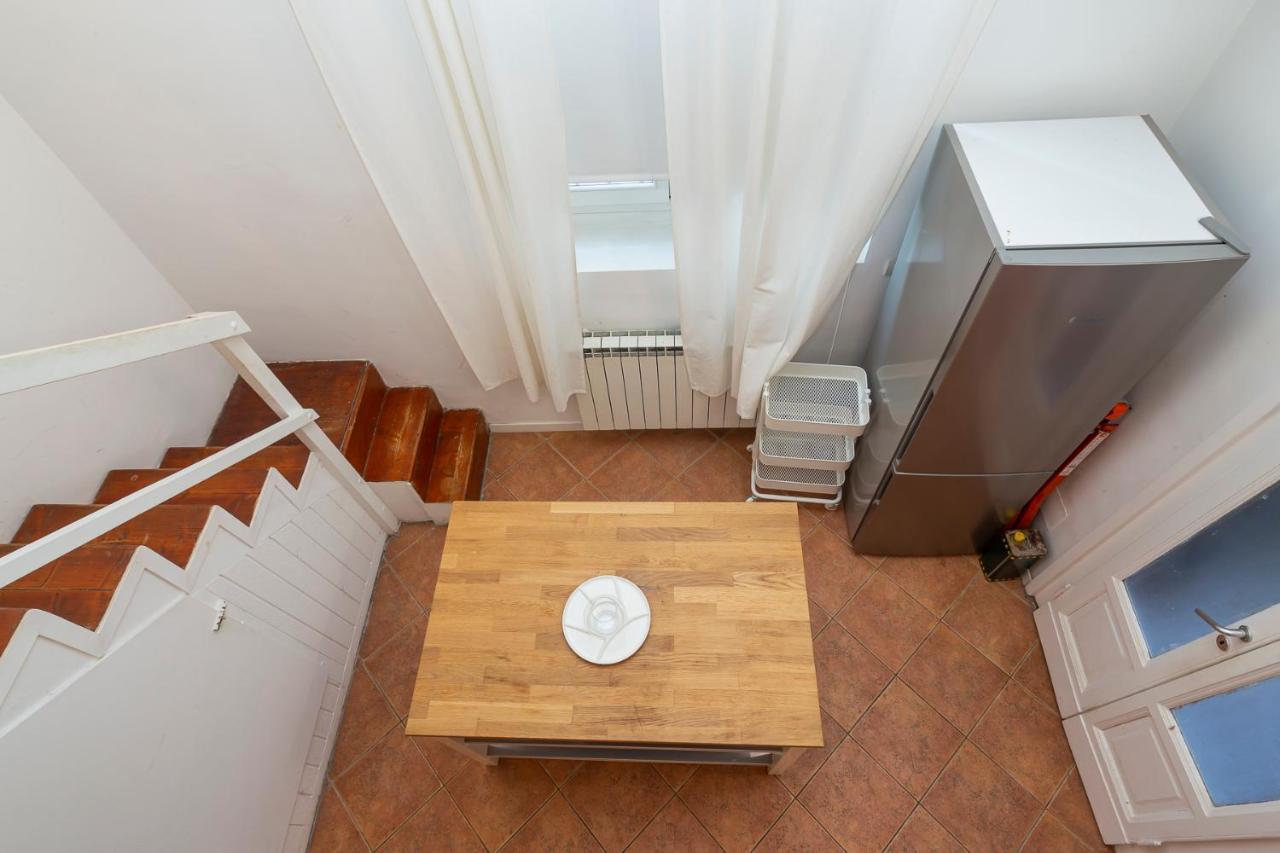 Flat In Isola De Castillia 22 Milaan Buitenkant foto
